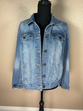 St. John’s Bay Light Blue Denim Jacket Size Large Classic